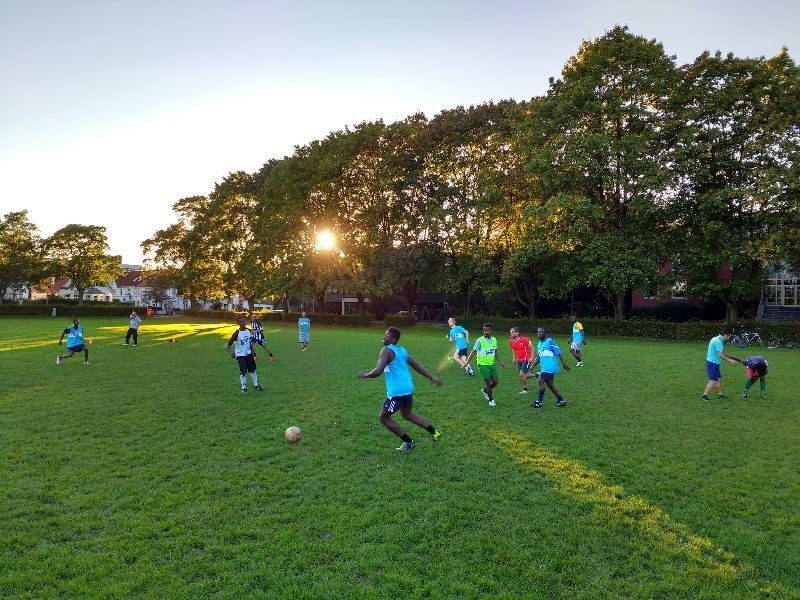 Flüchtlinge beim Fußball